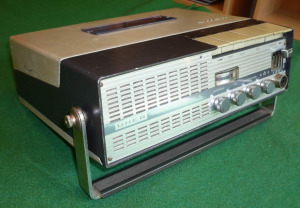 UHER 4000 REPORT-5 REEL TO REEL TAPE RECORDER