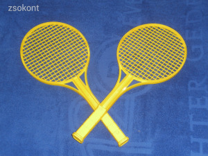 Retro régi műanyag tollasütő teniszütő Csepelen lehet személyesen átvenni !!!