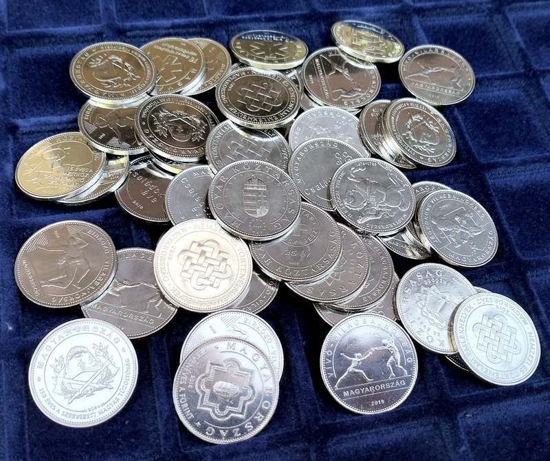 50db 50Ft Emlékérem 50 Forint Érem 2004 - 2026 (TELJES SOR , tehát mind a 16 fajta 50-es benne van!)