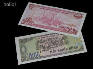 1 Ft-ról!!!  2 db ! UNC !!!  Vietnám 500 és 1000 Dong   Gyönyörű, hajtatlan bankjegyek !! 1988