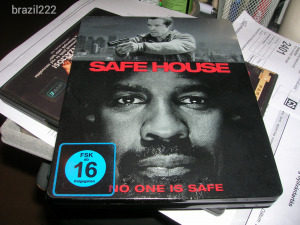 Védhetetlen (Safe House) 2012. Akció/Thriller  blu ray+dvd  limitált, fémdobozos változat (steelbook