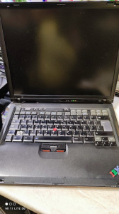 IBM ThinkPad R50E Laptop Notebook kijelző hibás