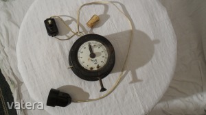 Régi mechanikus porcelán lapos időzítő óra