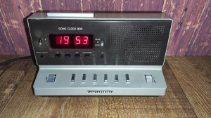 GRUNDIG SONO CLOCK 800 - rádiós ébresztőóra 1982 - 1985