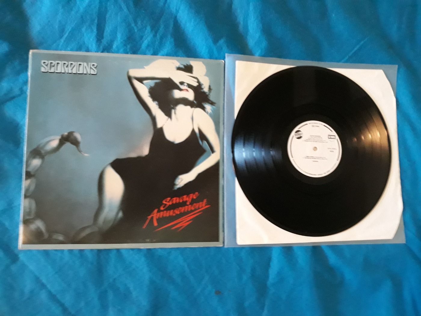 RED HOT CHILI PEPPERS CALIFORNICATION+ ANDY WARHOL LOU RED THE VELVET UNDERGROUND+ SCORPIONS SAVAGE