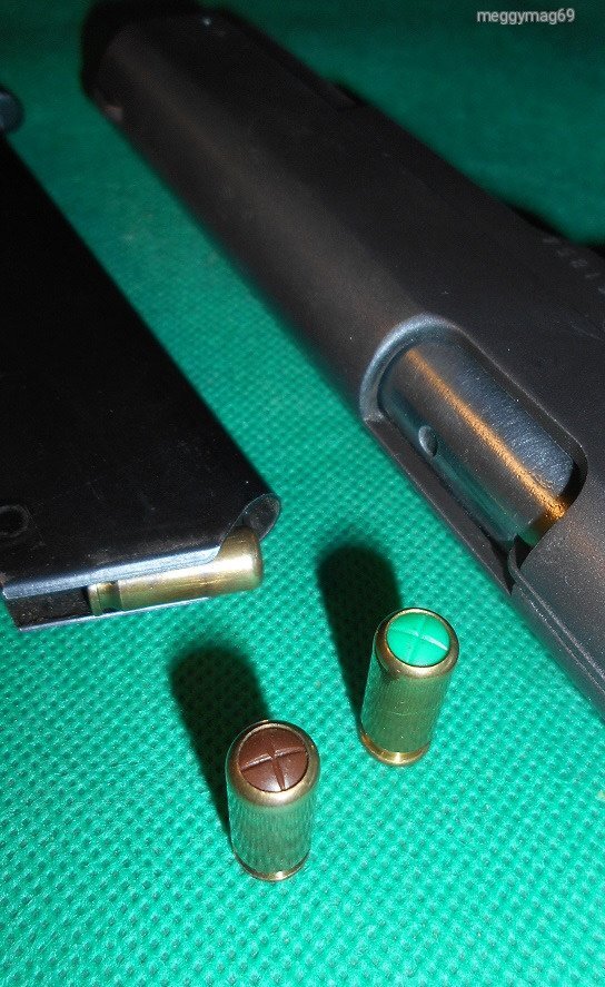 -(-jóárasított!)- UMAREX-Napoleon.:cal: 8mm.-Gáz-riasztó pisztoly.-(-egy igazi IKON!:)