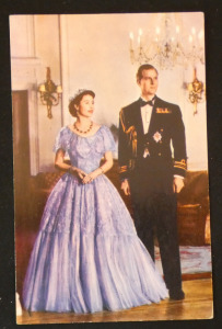 II. Erzsébet királynő és férje angol képeslap