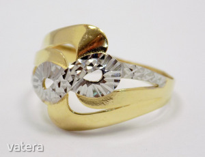 Elegáns arany gyűrű (ZAL-Au 91998)