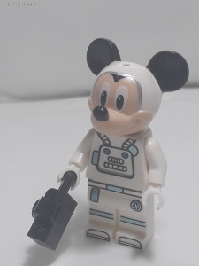 Lego Disney Mickey and Friends 10774 Mickey Mouse űrruhában minifigura 2021