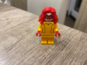 LEGO MARVEL SUPER HEROES FIRESTAR MINIFIGURA