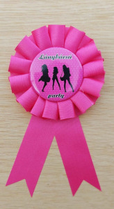 Leánybúcsú lánybúcsú party kellék kitűző Lánybúcsú Party felirattal PINK