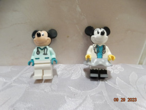 Lego különleges figura: Walt Disney mesehősei-5: Mickey Mouse és Minnie orvosok figura. &