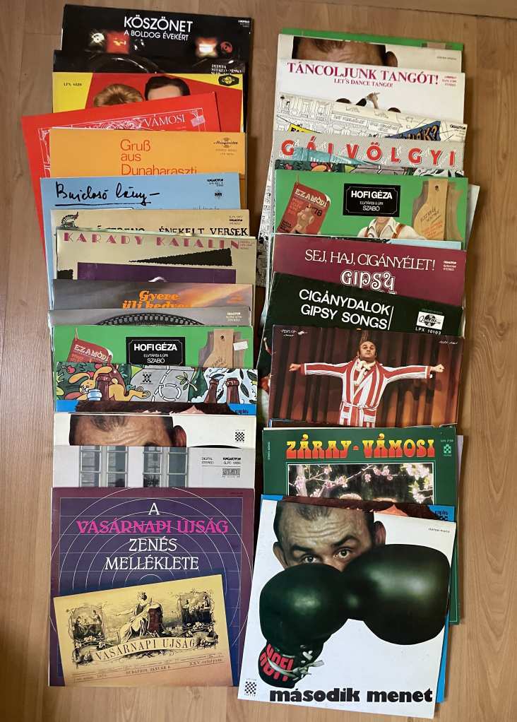 MAGYAR vegyes LEMEZCSOMAG  --  Mese -Kabaré - Cigány- és Népzene - Örökzöldek - Líra --  260 db