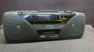 Grundig RR 370 kazettás rádió
