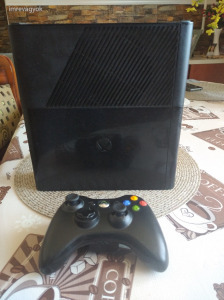 Xbox 360 E-Slim
