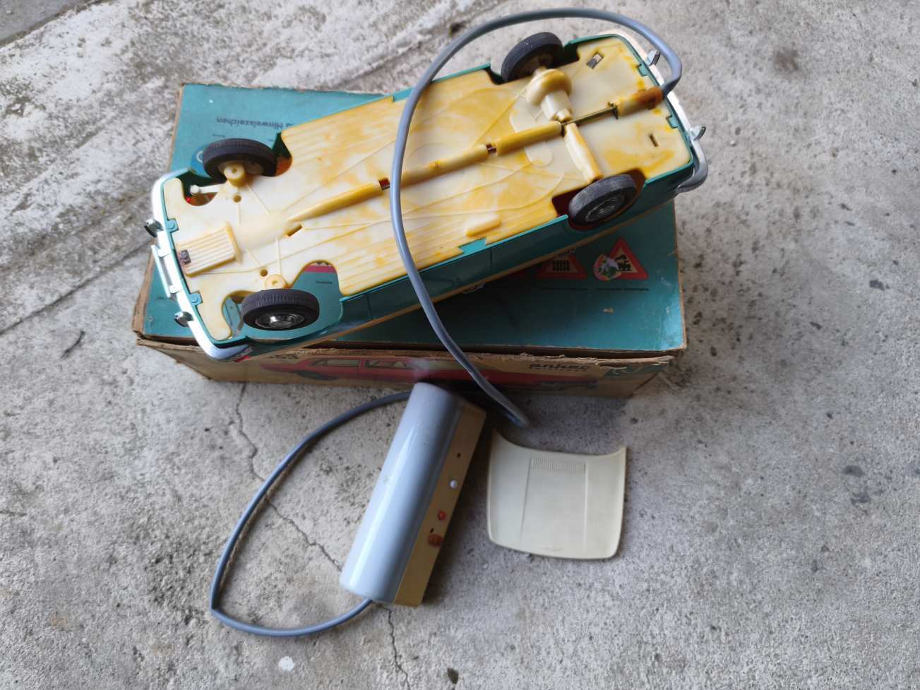 Távos Wartburg piko anker távirányítós warez