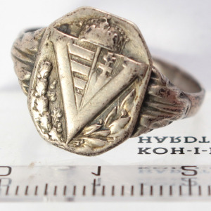 II. Vh. V Viktória propaganda ezüst gyűrű (jelzett Ag 2.55g belső átmérő 20mm)