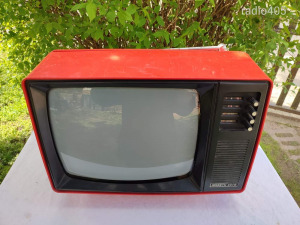 Junoszt 402 régi TV