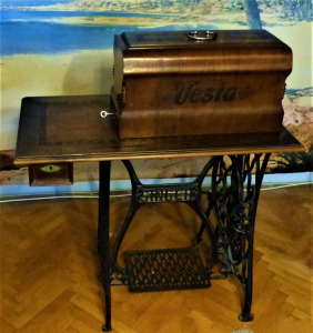 Singer VESTA varrógép
