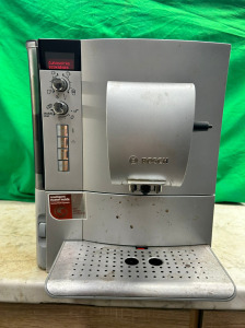Bosch Verocafe Latte Pro Hibás darálós kávégép. 1FT NMA!!!