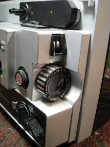 8 mm filmvetítő a régmúltból.