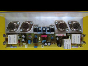 ÚJBÓL - 420W/300W univerzális audio végerősitő