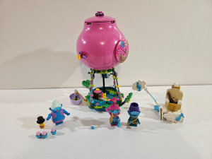 LEGO Trolls World Tour - 41252 - Poppys Hot Air Balloon Adventure