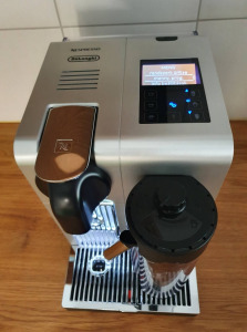 Nespresso Lattissima Pro kávéfőző