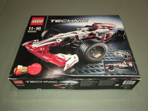Lego Technic 42000 Grand Prix Racer versenyautó