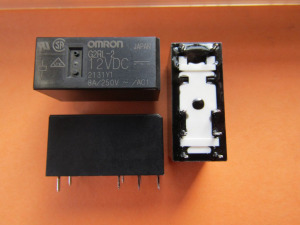 OMRON, G2RL-2, 12DC, 8A/250V relé